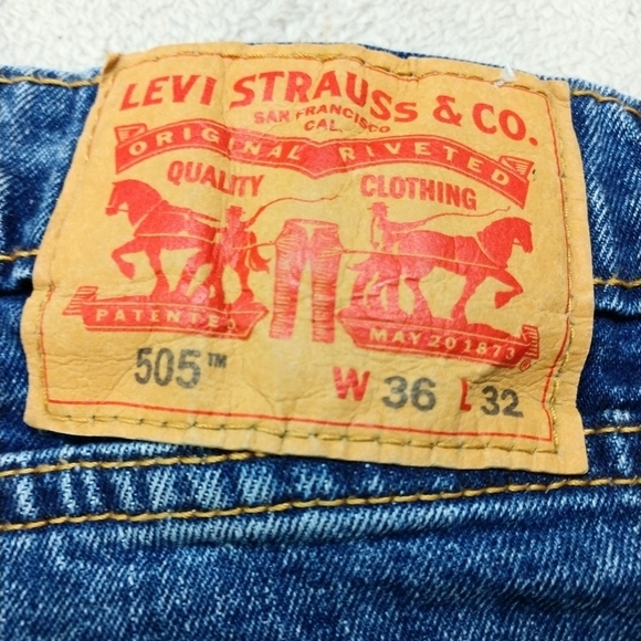 Levi's 505 Men's Regular Fit Straight Leg Jeans - Picture 10 of 14